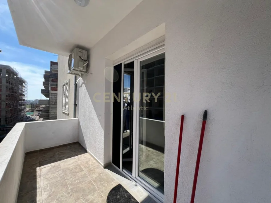 Durres, jepet me qera apartament 1+1 Kati 4, 52 m² 300 € 