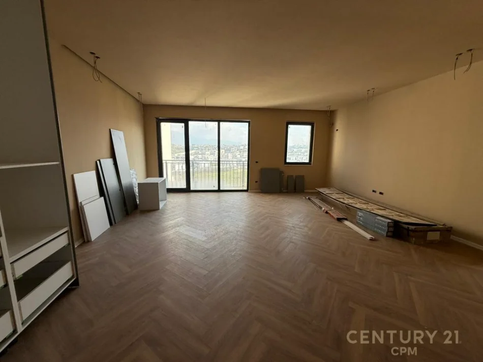 Tirane, shitet apartament 2+1+Ballkon Kati 5, 120 m² 295.000 € (liqeni i thate hamdi garunja)