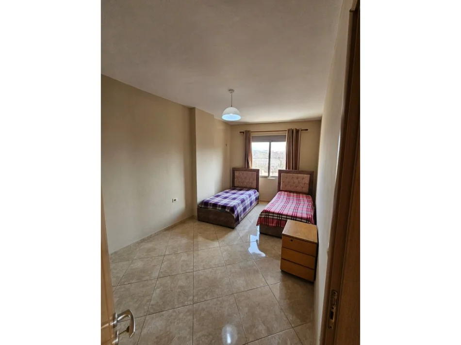 Tirane, shitet apartament 2+1+Ballkon Kati 3, 115 m² 130.000 € (Kafja e Rremes)