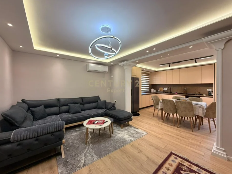 Tirane, shitet apartament 2+1+Ballkon Kati 5, 69 m² 115.000 € (Varri Bamit)