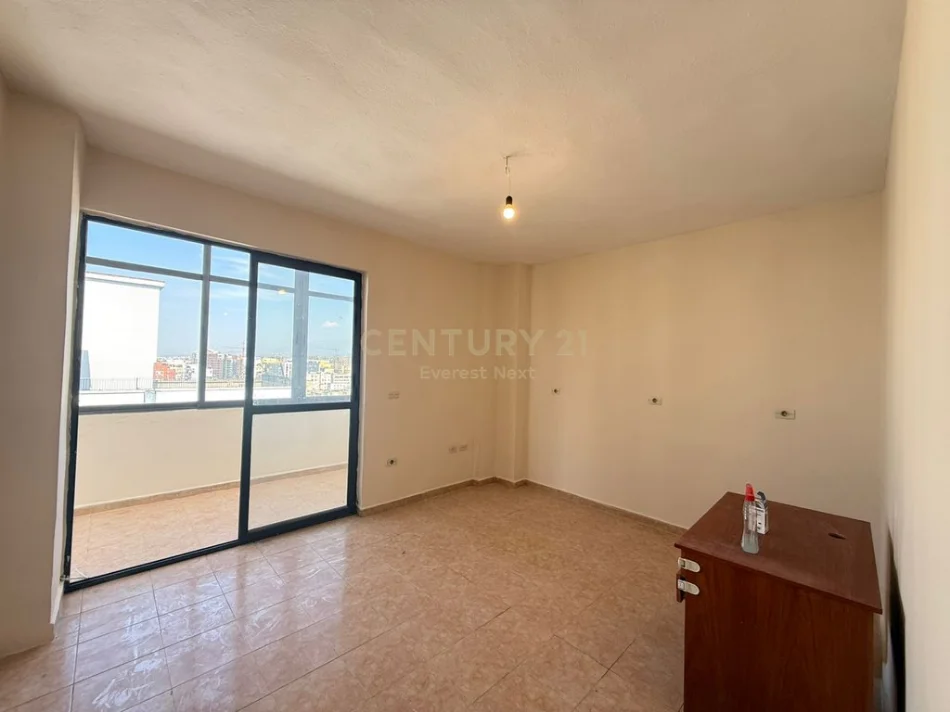 Tirane, shitet apartament 1+1 Kati 11, 65 m² 130.000 € (ishParku (NSHARAK))