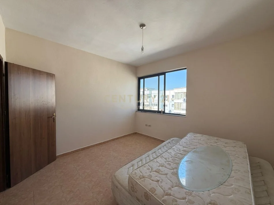 Tirane, shitet apartament 1+1 Kati 11, 65 m² 130.000 € (ishParku (NSHARAK))