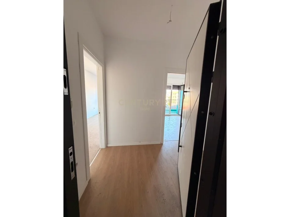 Tirane, shitet apartament 1+1+Ballkon Kati 3, 69 m² 90.000 € 