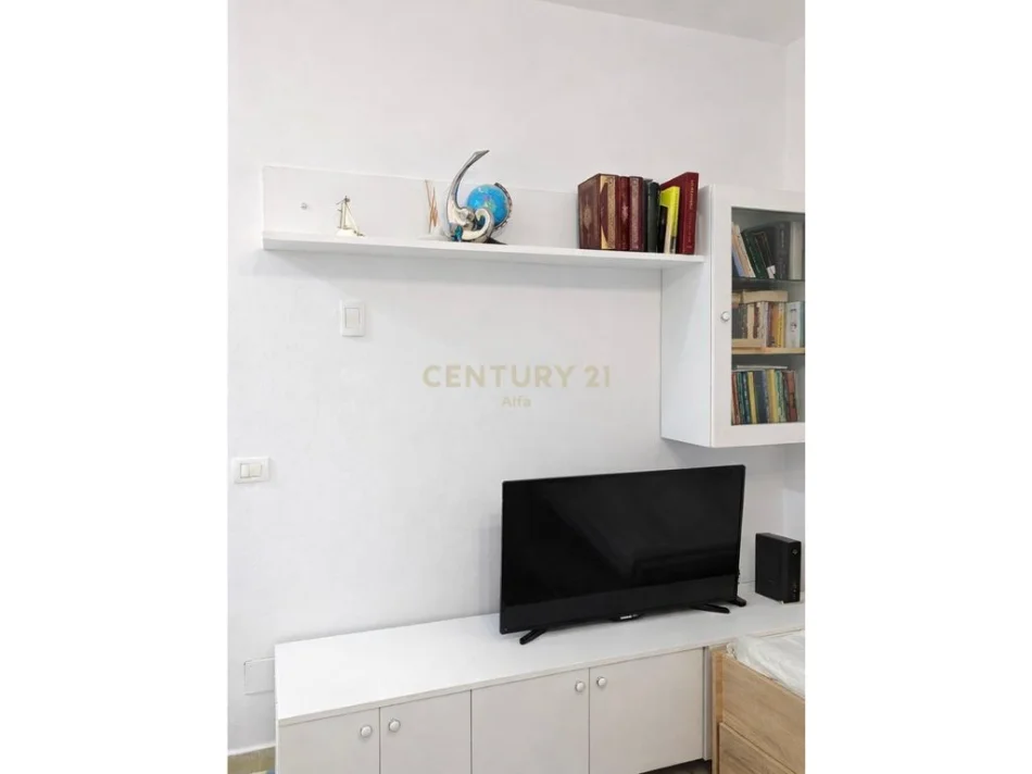 Tirane, shitet apartament 1+1 Kati 1, 55 m² 87.000 € (yzberisht)