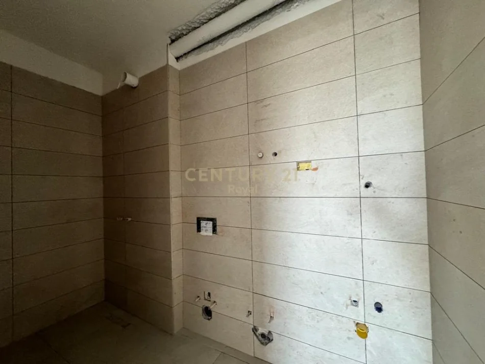 shitet apartament 2+1+Aneks+Ballkon Kati 8, 110 m² 112.000 € (Univers City prane QTU)