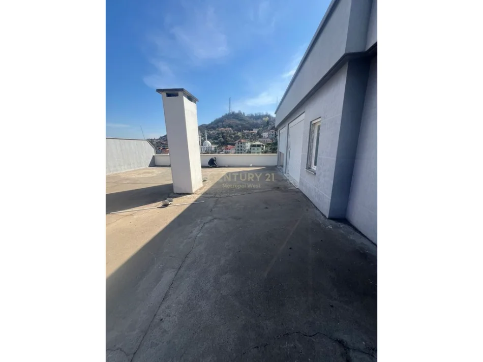 Tirane, shitet apartament+verande | Penthouse 2+1+Ballkon Kati 7, 251 m² 190.000 € (Misto Mame)