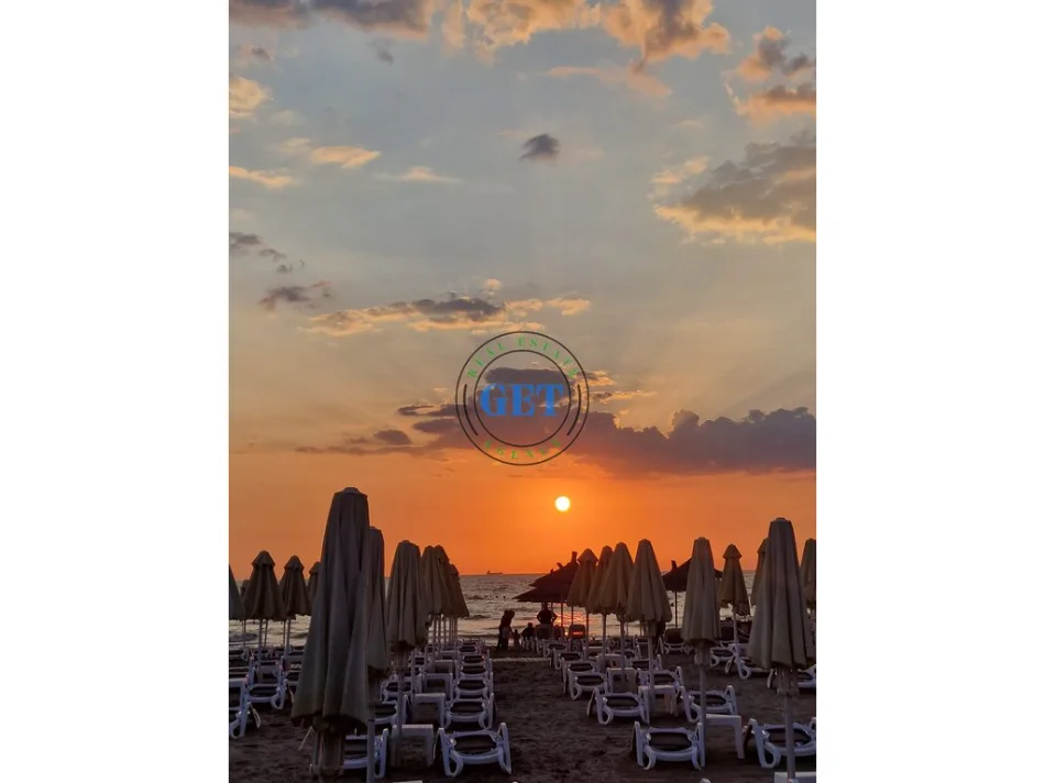 Durres, jepet me qera apartament 2+1 Kati 3, 90 m² 1.200 € (Golem)