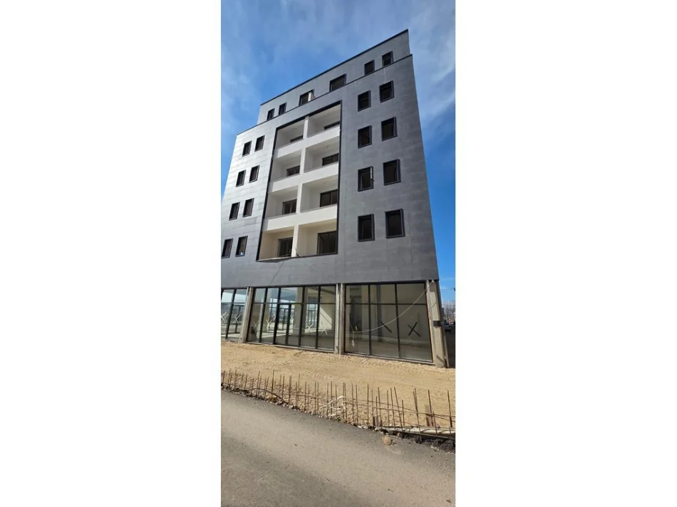 Tirane, shitet apartament 2+1 Kati 1, 117 m² 128.900 € (Paskuqan)