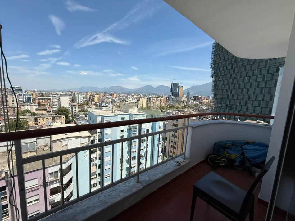 Tirane, shitet apartament Kati 11, 380.000 €