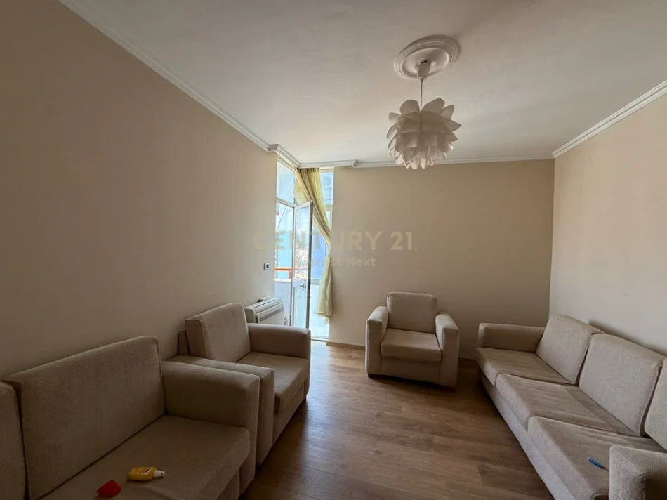 Tirane, shitet apartament Kati 11, 380.000 €