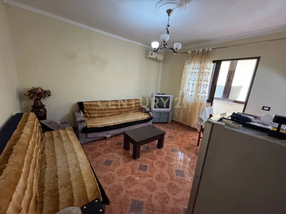 Tirane, shitet apartament 2+1+Ballkon Kati 5, 85 m² 140.000 € (Laprake prane KMY)