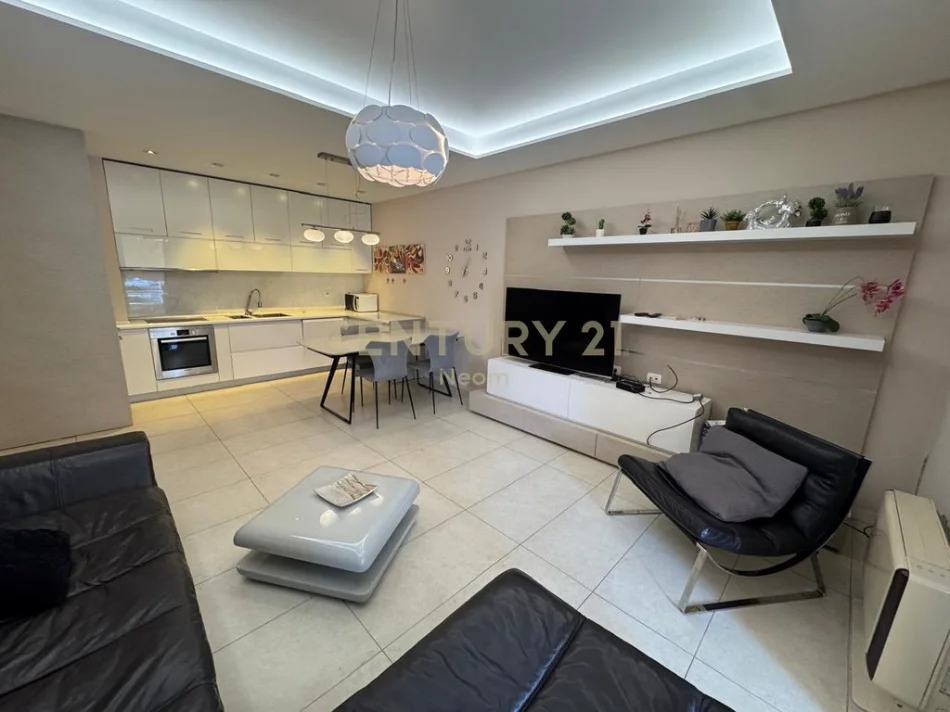 Tirane, shitet 1+1 Kati 3, 79 m² 185.000 € 