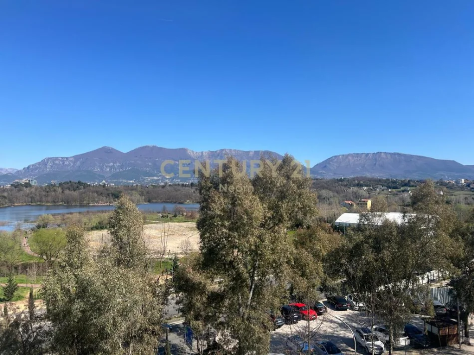 Tirane, shitet apartament 1+1 Kati 3, 79 m² 185.000 € 