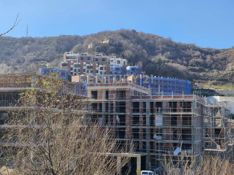 Tirane, shitet apartament 2+1 Kati 6, 195 m² 216.000 € (kodra e diellit 2)