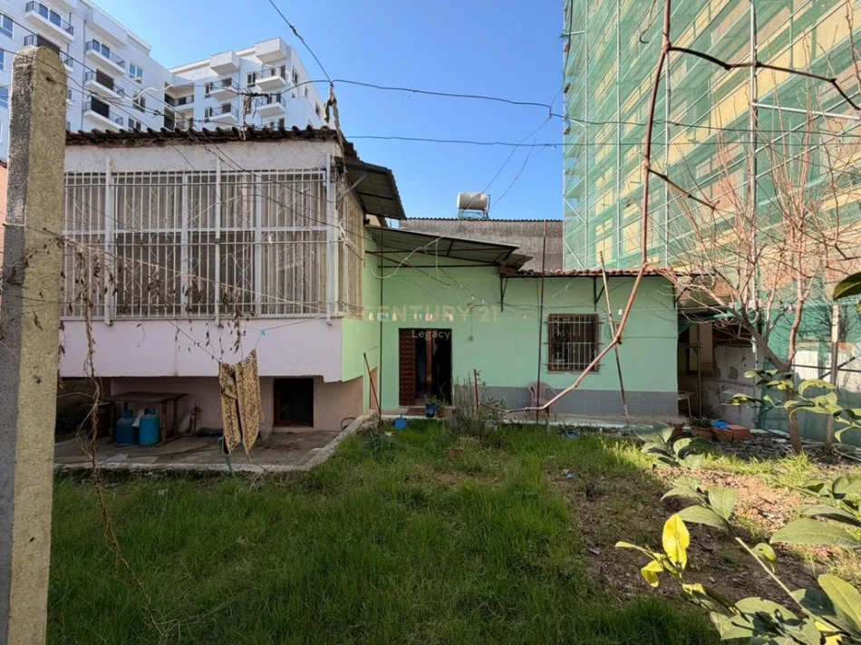 Tirane, shitet apartament 1+1 Kati 0, 78 m² 178.000 € (Rruga e Dibres)