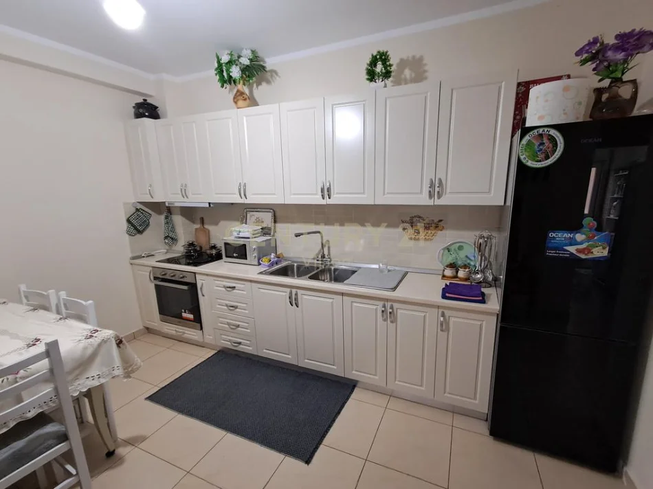 Shkoder, shitet apartament 1+1 Kati 3, 120.000 m² 120.000 € (prane arres se madhe)