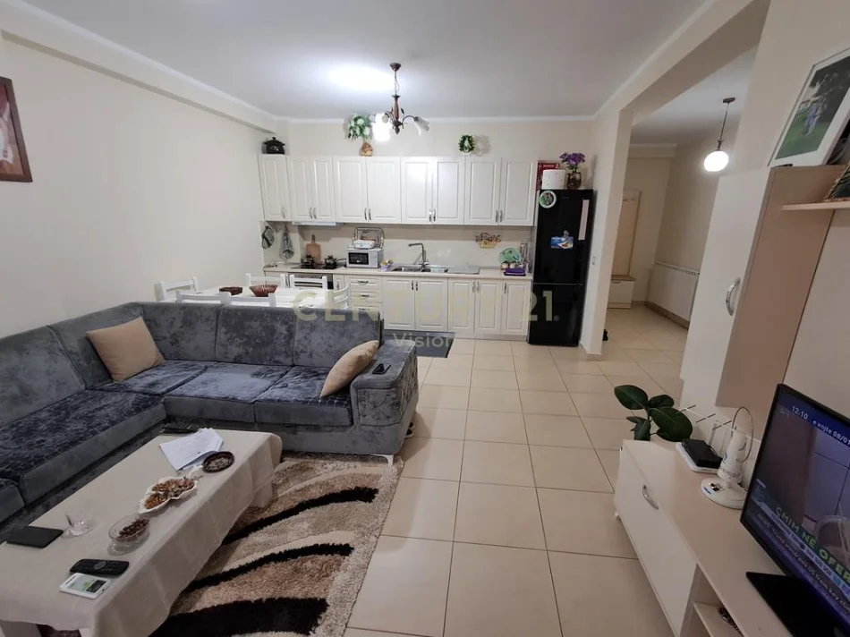 Shkoder, shitet apartament 1+1 Kati 3, 120.000 m² 120.000 € (prane arres se madhe)