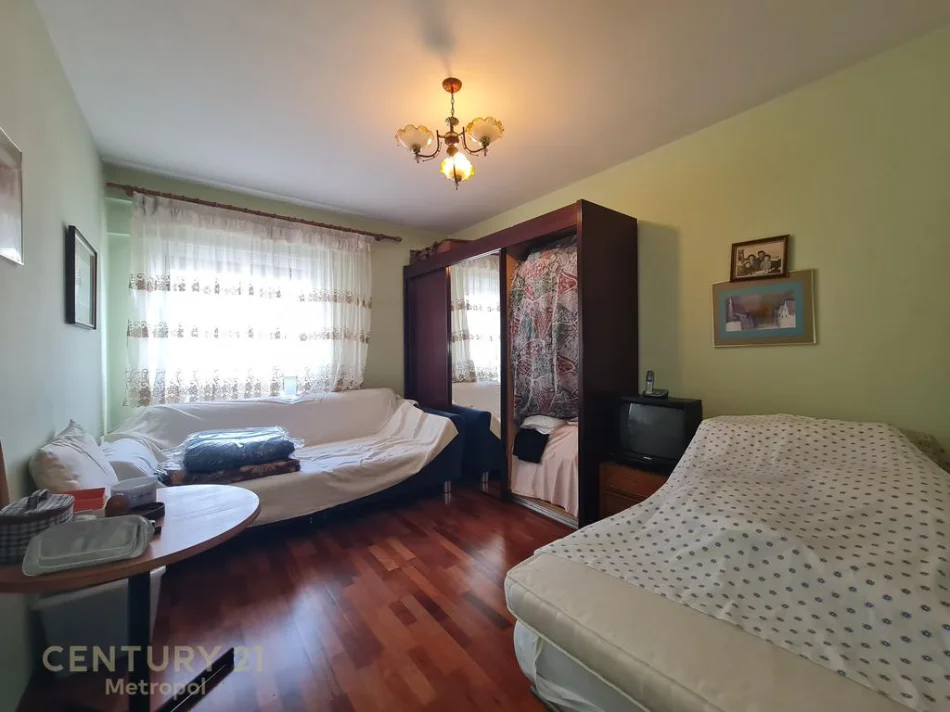Tirane, shitet apartament 2+1 Kati 6, 116 m² 265.000 € (Komuna e Parisit)