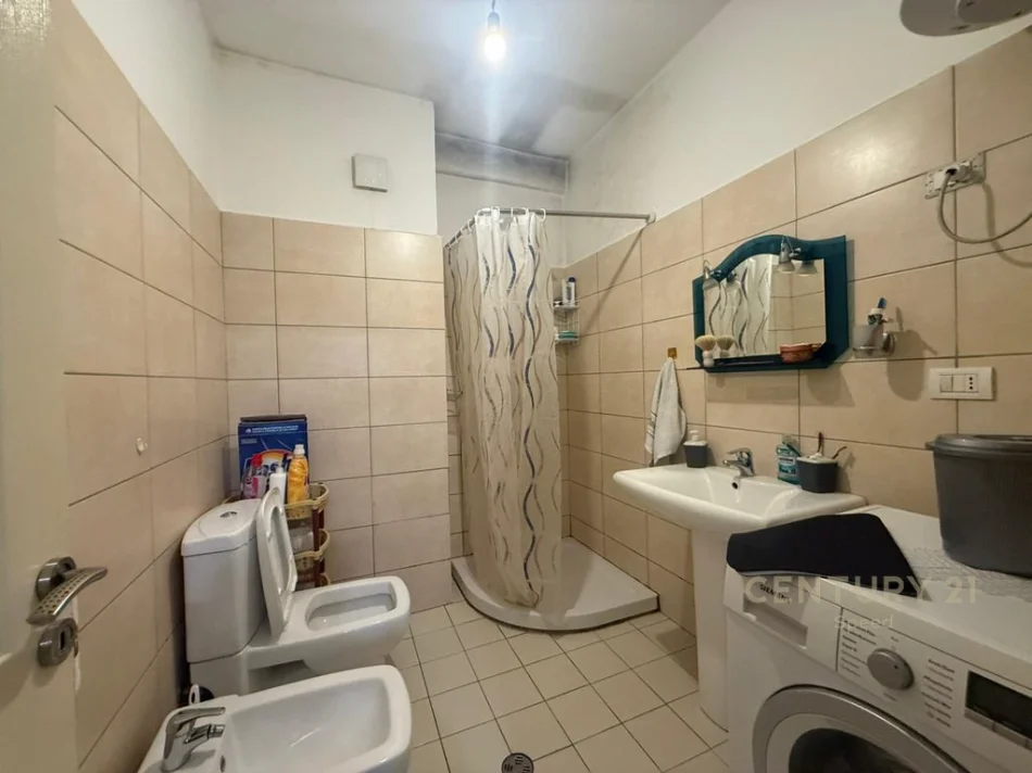 Tirane, shitet apartament 2+1 Kati 4, 103 m² 155.000 € 