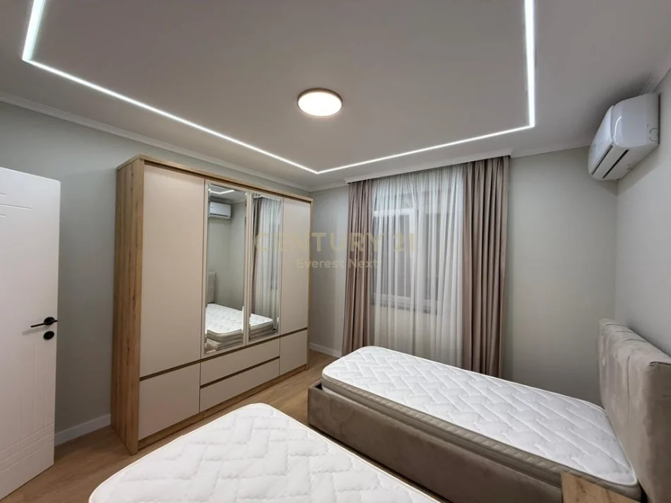 Tirane, jepet me qera apartament 2+1 Kati 1, 78 m² 599 €
