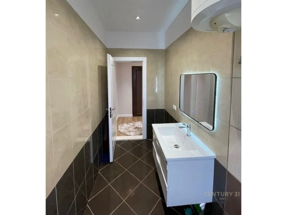 Tirane, shitet apartament 1+1 Kati 3, 50 m² 130.000 € (Astir)