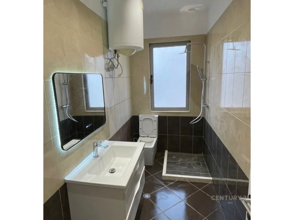 Tirane, shitet apartament 1+1 Kati 3, 50 m² 130.000 € (Astir)