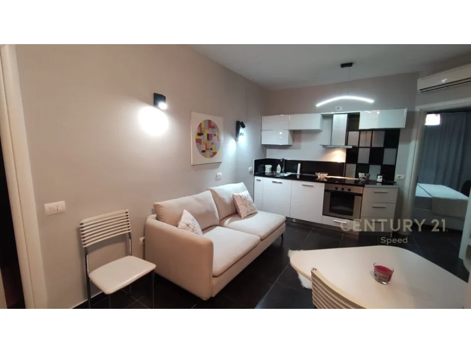 Tirane, shitet apartament 1+1 Kati 3, 42 m² 105.000 € 