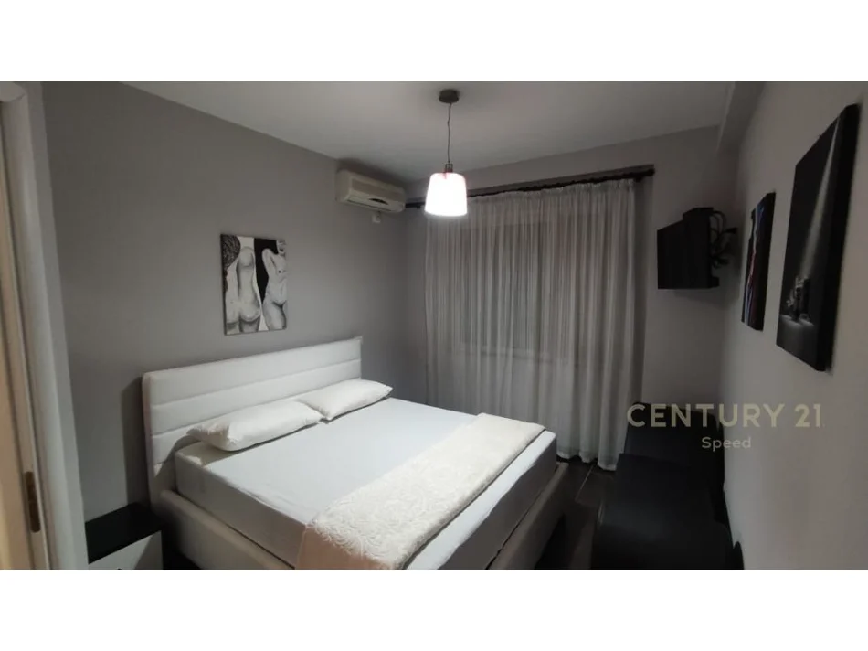 Tirane, shitet apartament 1+1 Kati 3, 42 m² 105.000 € 