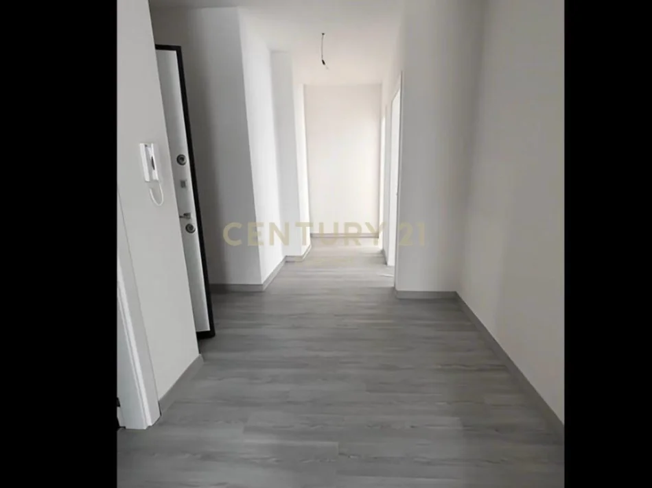 Tirane, shitet apartament 3+1+Ballkon Kati 1, 147 m² 264.000 € 