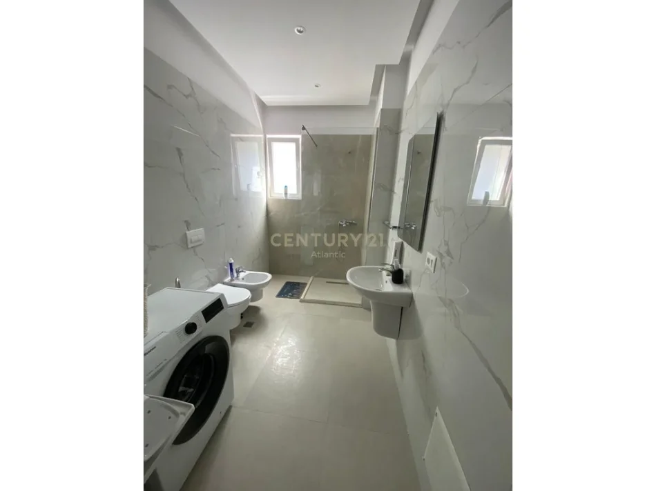Durres, shitet apartament 1+1 Kati 2, 68 m² 165.000 € (Mali Robit)