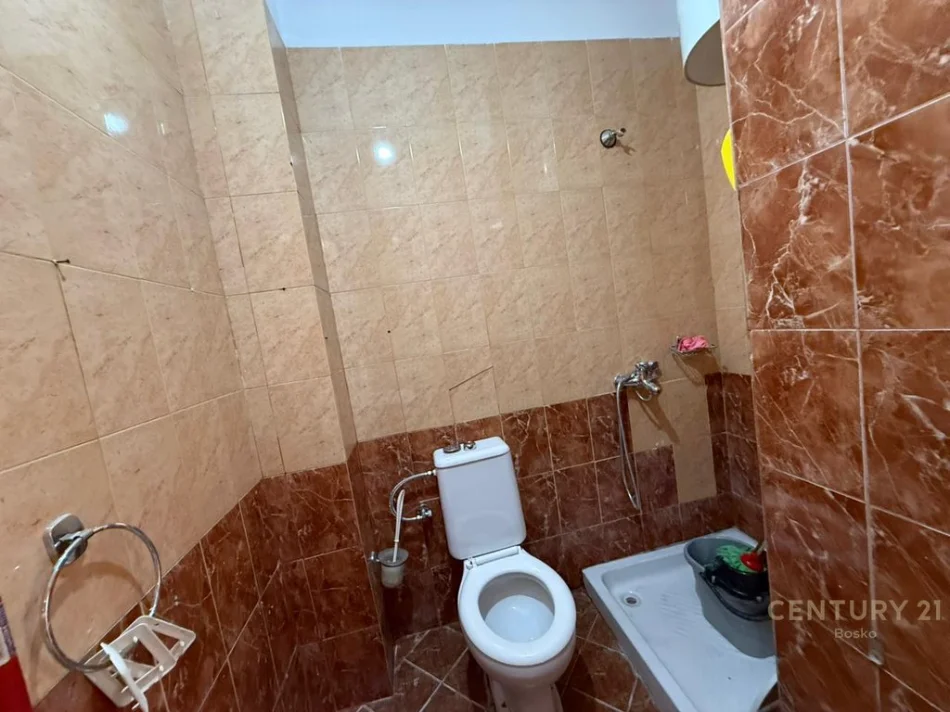 Tirane, shitet apartament 1+1 Kati 6, 61 m² 145.000 € (rruga him kolli)