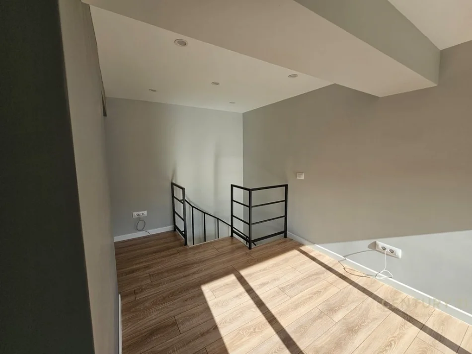 Shqiperi, jepet me qera ambjent biznesi Kati 0, 14 m² 430 € (Pazari i ri)