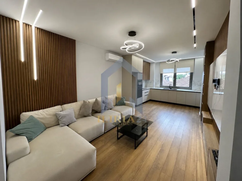 Tirane, shitet apartament 2+1+Aneks+Ballkon Kati 5, 96 m² 239.000 € (Apartament 2+1 per shitje ne "Kinostudio" Kompleksi Orion 4)
