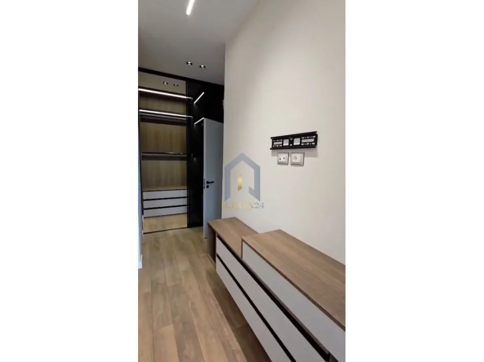 Tirane, shitet apartament 2+1+Aneks+Ballkon Kati 5, 96 m² 239.000 € (Apartament 2+1 per shitje ne "Kinostudio" Kompleksi Orion 4)