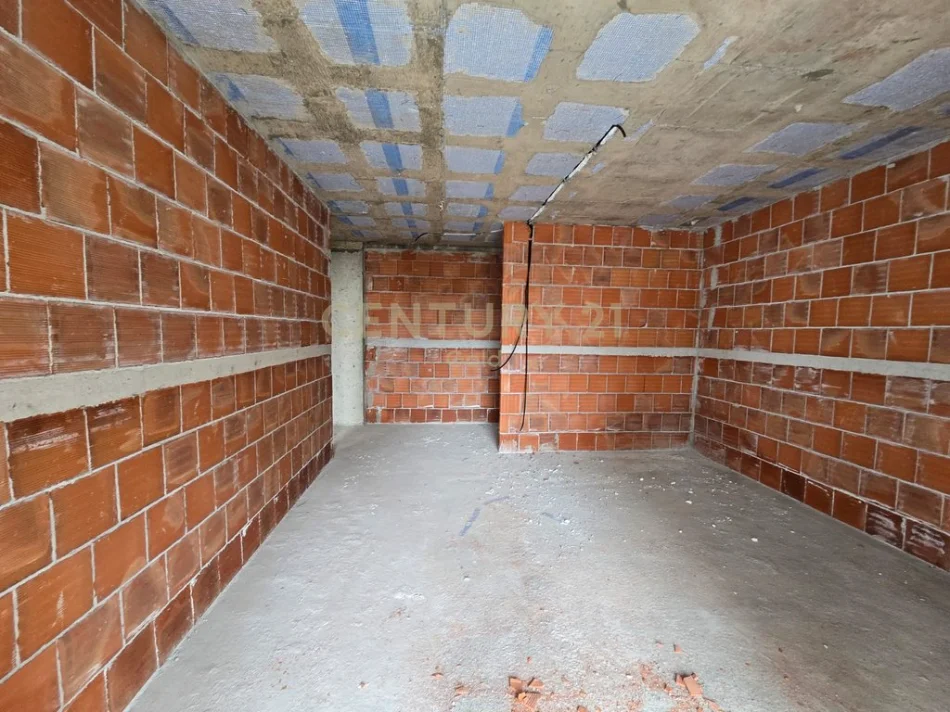 Tirane, shitet apartament 1+1+Ballkon Kati 7, 82 m² 123.000 € 