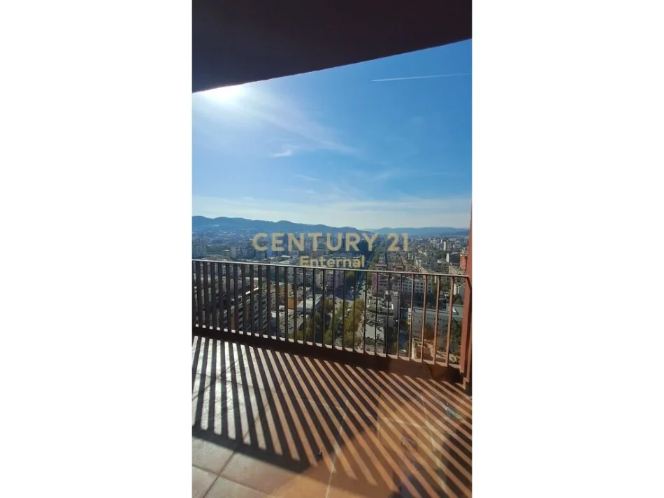 Tirane, jepet me qera ambjent biznesi Kati 20, 111 m² 1.200 € (Rruga e kavajes , Garden building)