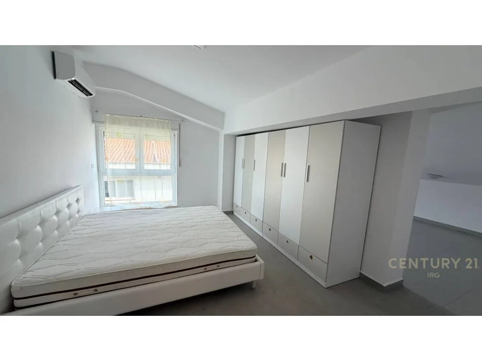 Tirane, shitet apartament 2+1+Ballkon Kati 1, 123 m² 210.000 € (kodra e diellit)
