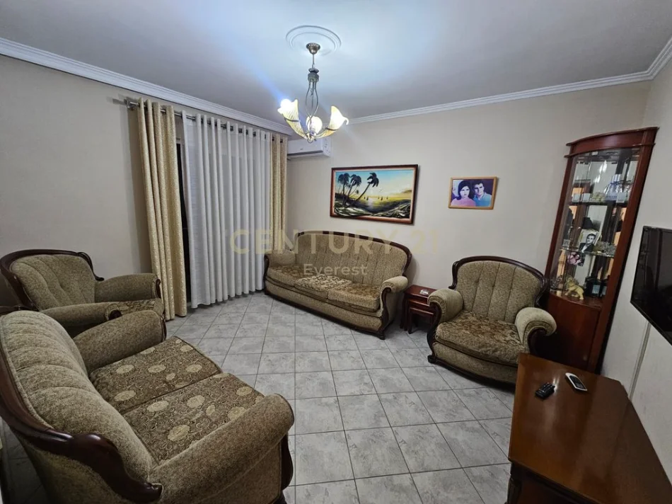 Tirane, shitet apartament 2+1 Kati 5, 80 m² 143.000 € (mihal grameno)