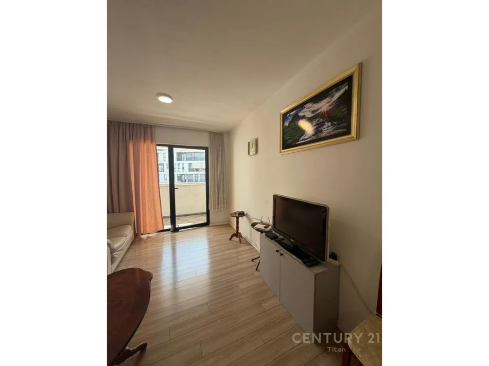 Tirane, shitet apartament 2+1 Kati 2, 149 m² 205.000 € (5 Maji)