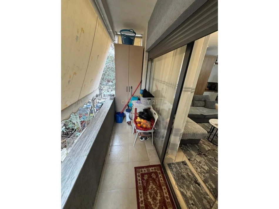 Tirane, shitet apartament 1+1+Ballkon Kati 2, 72 m²