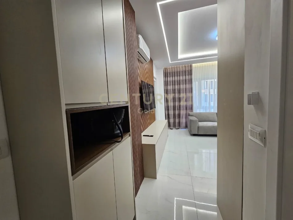 Tirane, jepet me qera apartament 1+1 Kati 6, 60 m² 800 € 