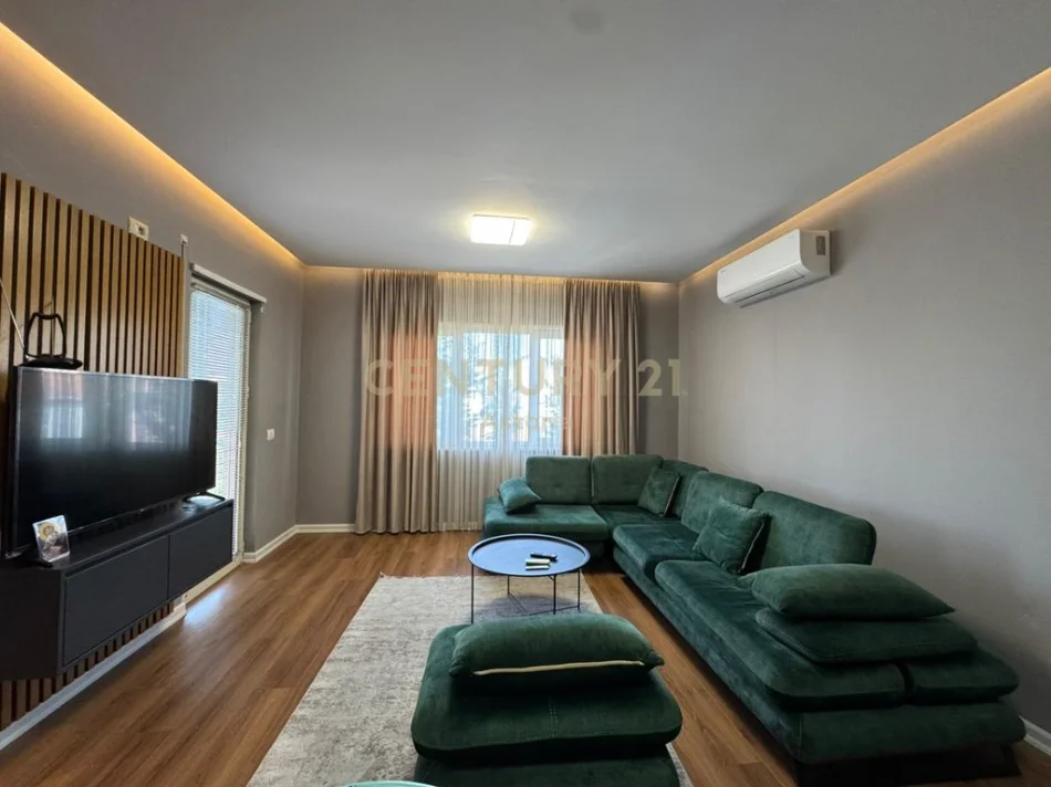 Tirane, shitet apartament 1+1 Kati 2, 70 m² 160.000 € 