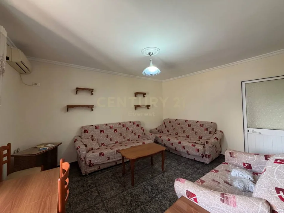 Tirane, shitet apartament 1+1 Kati 4, 52 m² 117.000 € (ISH PARKU) !!!!!