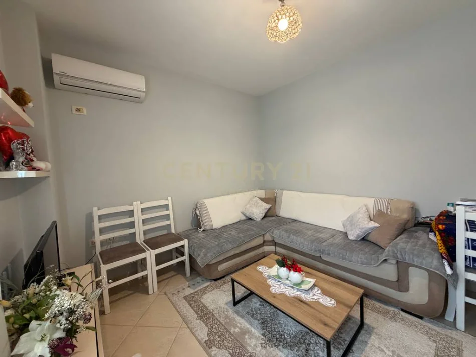 Tirane, shitet apartament 1+1 Kati 9, 43 m² 98.000 € (Astir)