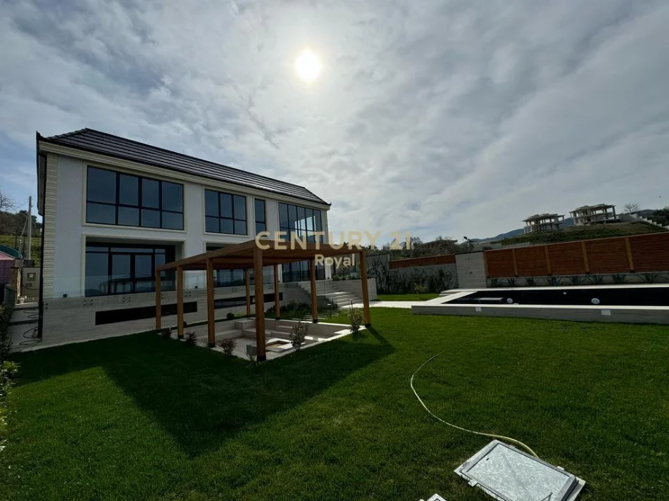 Tirane, jepet me qera Vile 3 Katshe Kati 3, 600 m² 7.000 € (Rolling Hills)