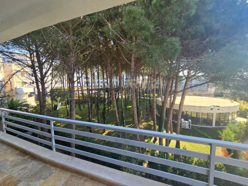 Gjiri Lalezit | Hamallaj, shitet apartament 2+1+Ballkon Kati 2, 82 m² 205.000 € 