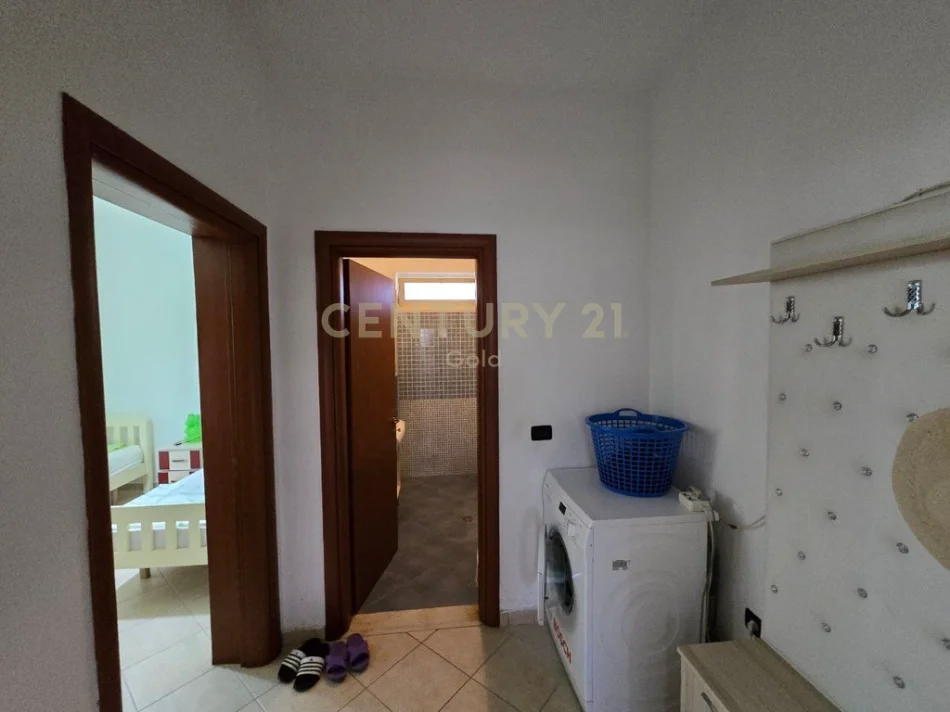 Gjiri Lalezit | Hamallaj, shitet apartament 2+1+Ballkon Kati 0, 263 m² 280.000 € 