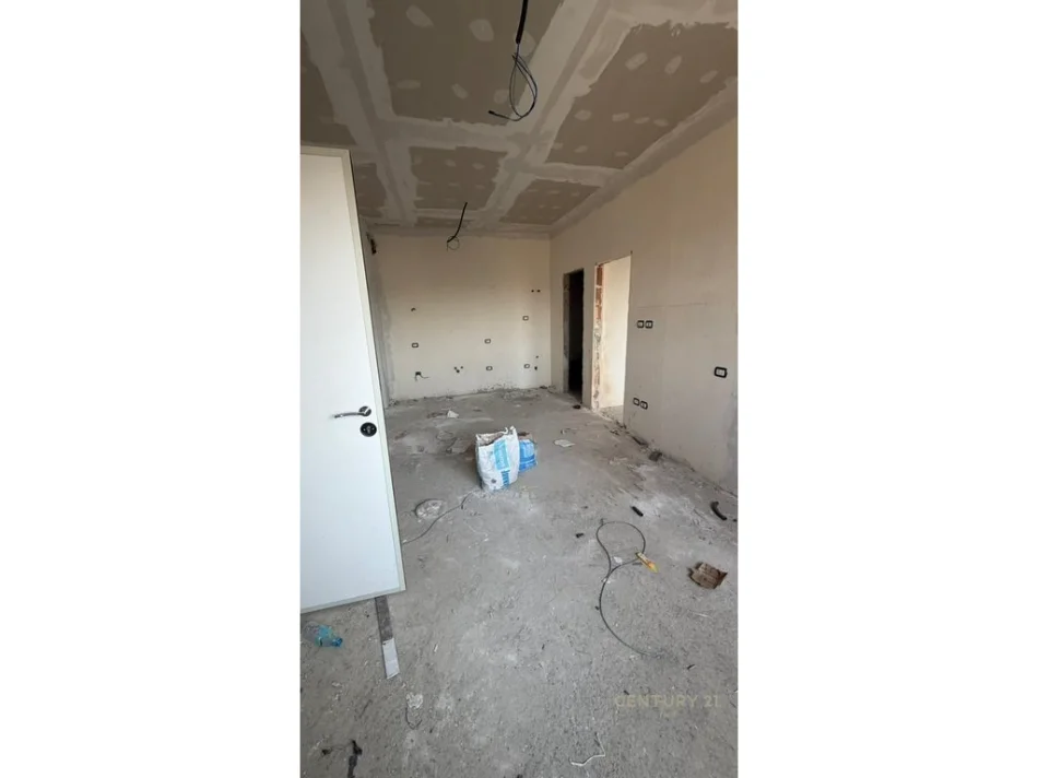 Tirane, shitet apartament Kati 6, 120.000 € 