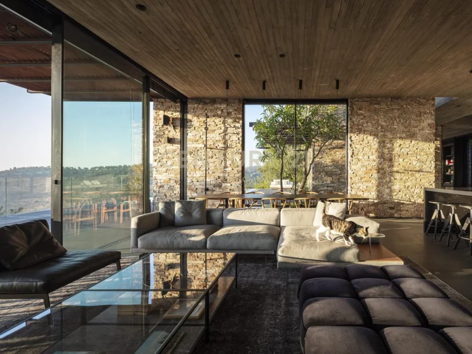 Tirane, shitet truall , 2.560 m² 480.000 € 