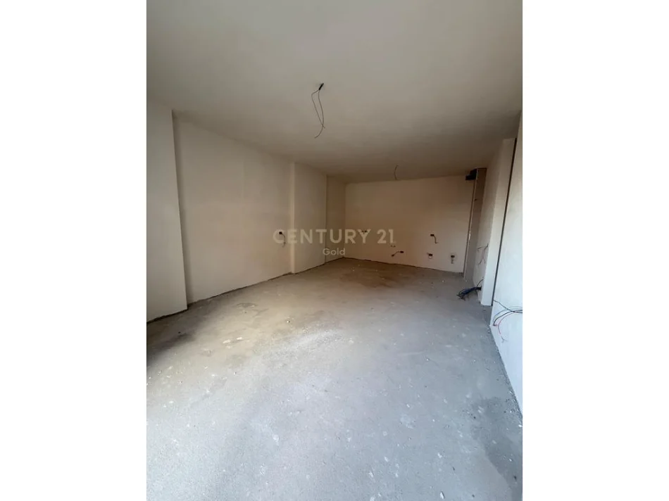 Tirane, shitet apartament 3+1+Ballkon Kati 6, 126 m² 122.000 € 